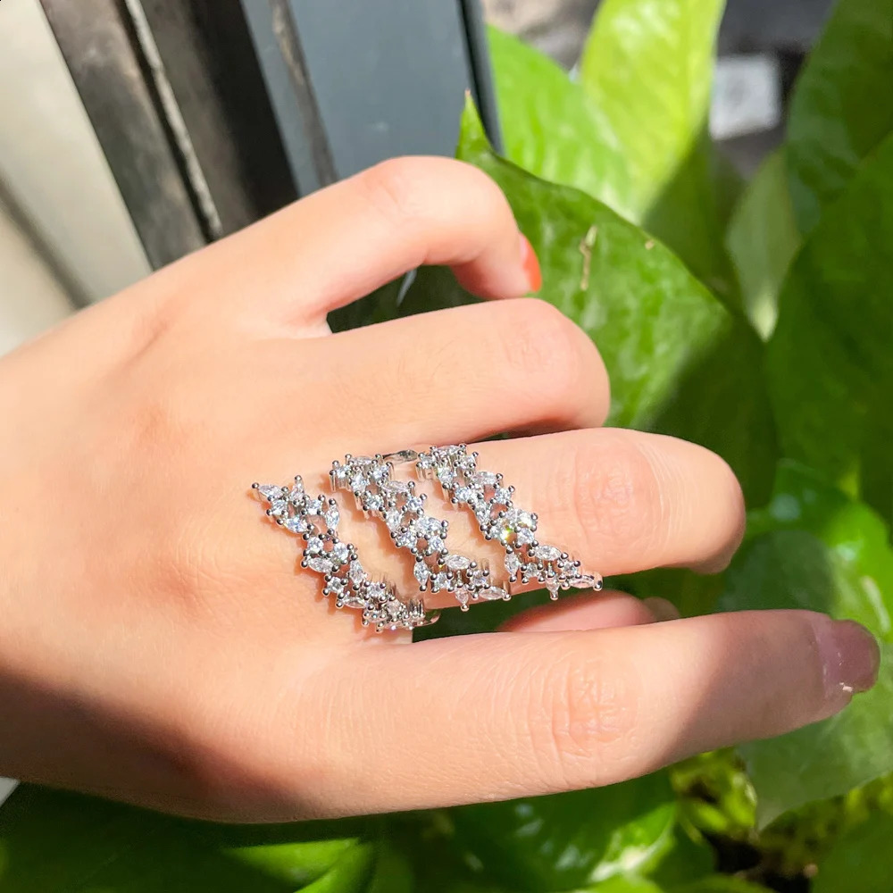 CWWZircons Adjustable Multiple Cubic Zirconia Leaf Shape Big Long Wrap Finger Ring for Women y CZ Wedding Jewelry Gift R232 250109