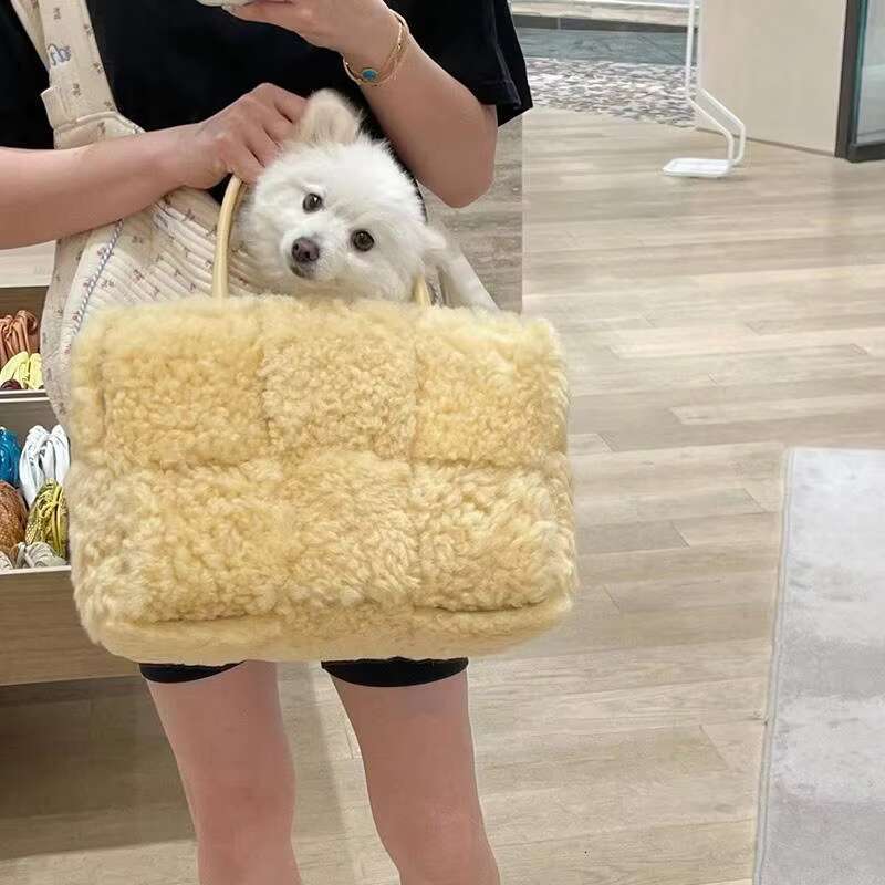 Autumn/Winter New Fashionable Original Plush Women Simple Leisure Versatile Hollow Weaving Large Capacity Handheld Tote Bag