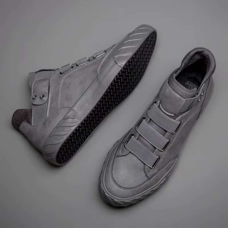Men's Leather Korean Trend Comfortable Loafer Shoes British Fashion High Top Sneakers New Moccasins Men