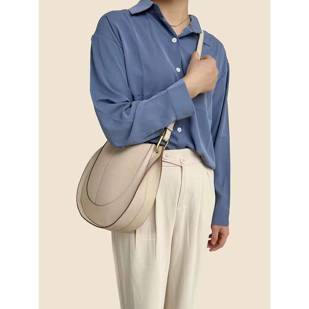 2024 Soft Leather Double Layer Cowhide Light Women's Bag New Trendy Large Capacity One Shoulder Crossbody Bucket