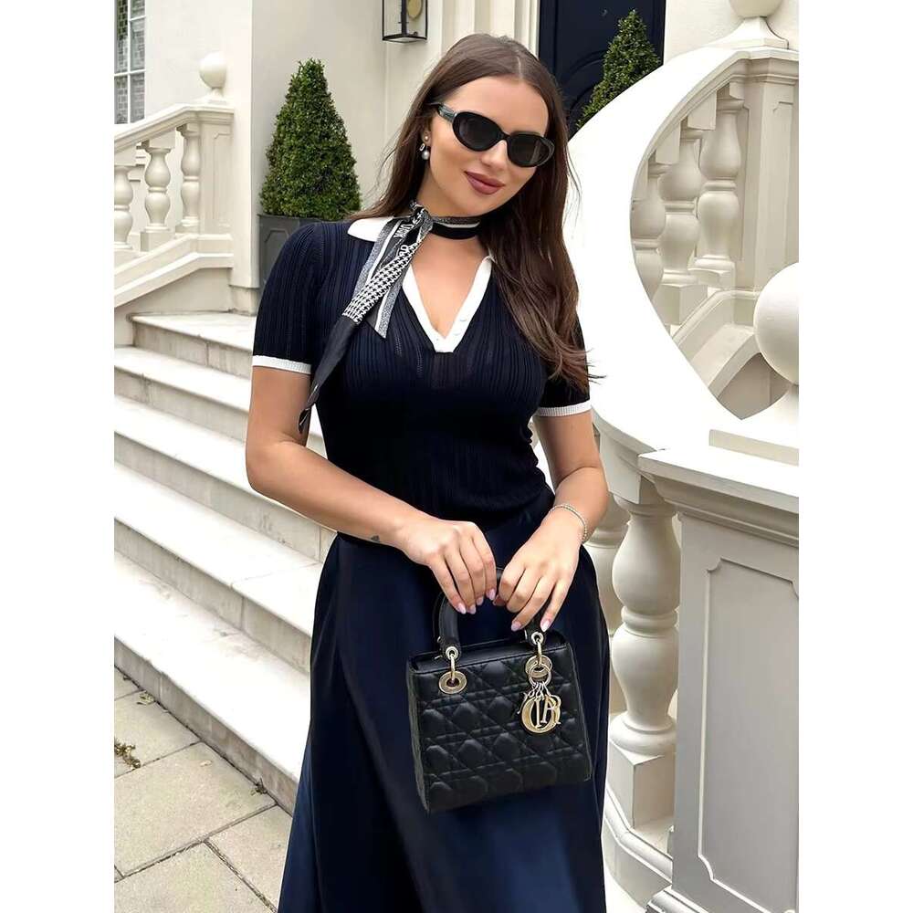 Black Contrast Knitted T-Shirt Women New Vintage V Neck Slim Short Sleeve Tops Tees Summer Elegant Fashion Button T-Shirts