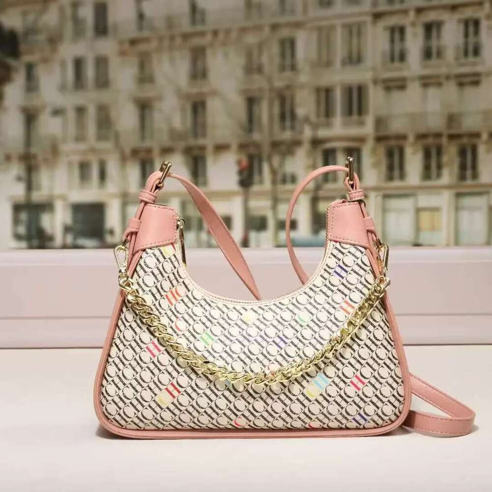 A Pvc Material Curved Shoulder Bag Suitable Ladies, Exquisite For Daily Travel