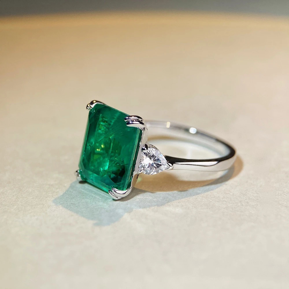 Vinregem 10*12 MM 9CT Emerald Gemstone Cocktail Party Ring For Women Vintage 925 Sterling Silver Wedding Engagement Fine Jewelry250122