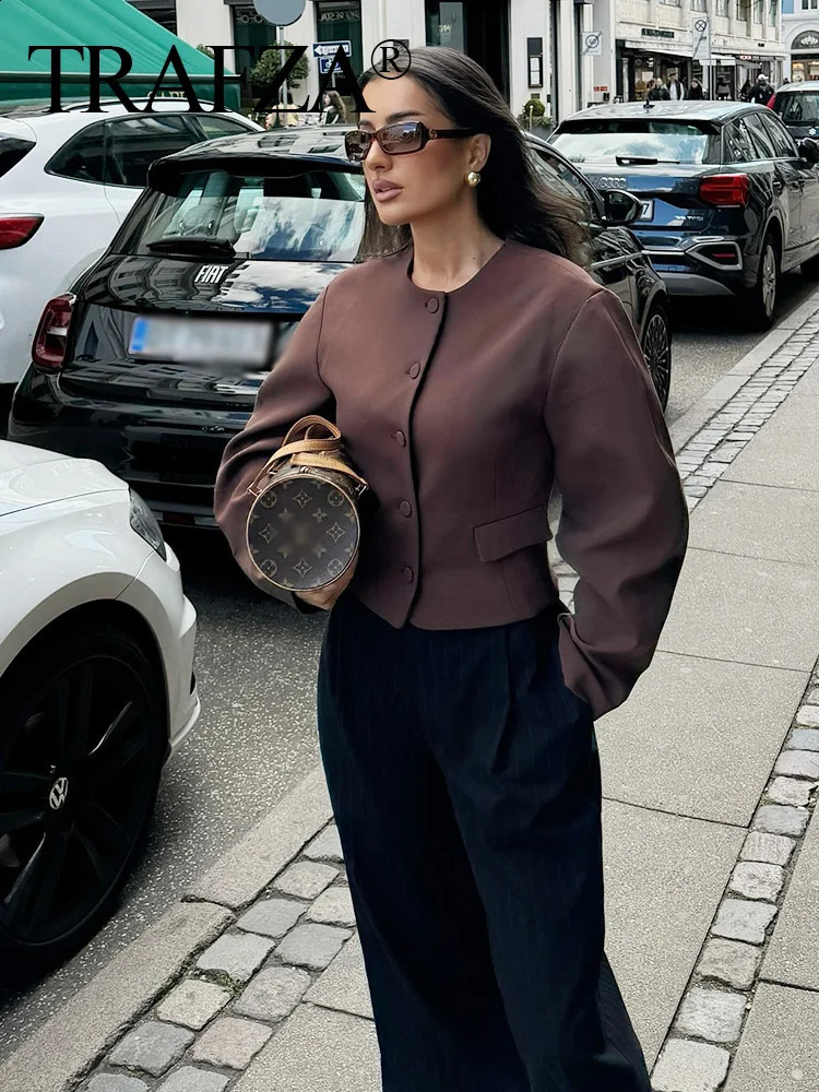 TRAFZA Fashion Retro Woman Solid Brown Jacket Women Chic Tops Long Sleeve Single Breasted O-Neck Pocket Casual Loose Short Coat 250122