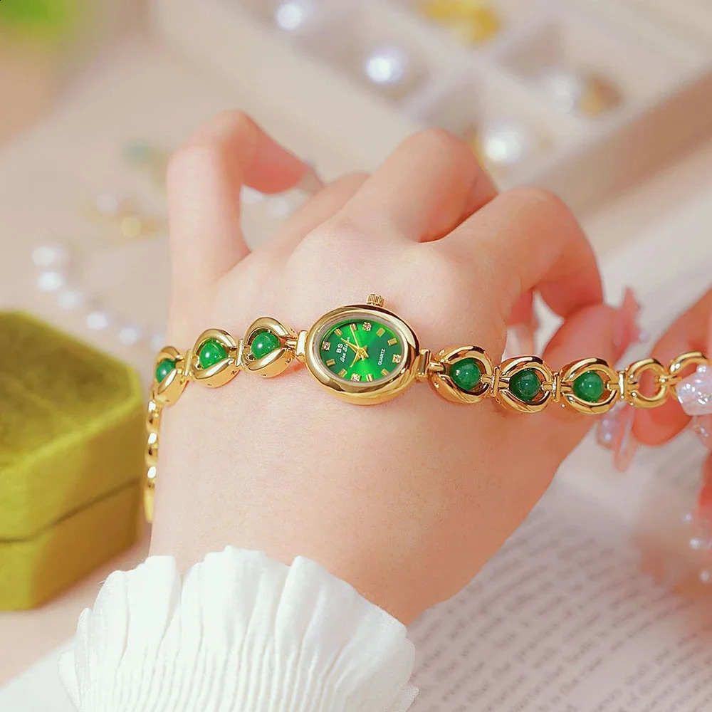 Vintage Green Jade Crystal Pearl Gemstone Womens Watch Elegant Gold Bracelet Waterproof Quartz Watch with Gift Box FA1685 250121