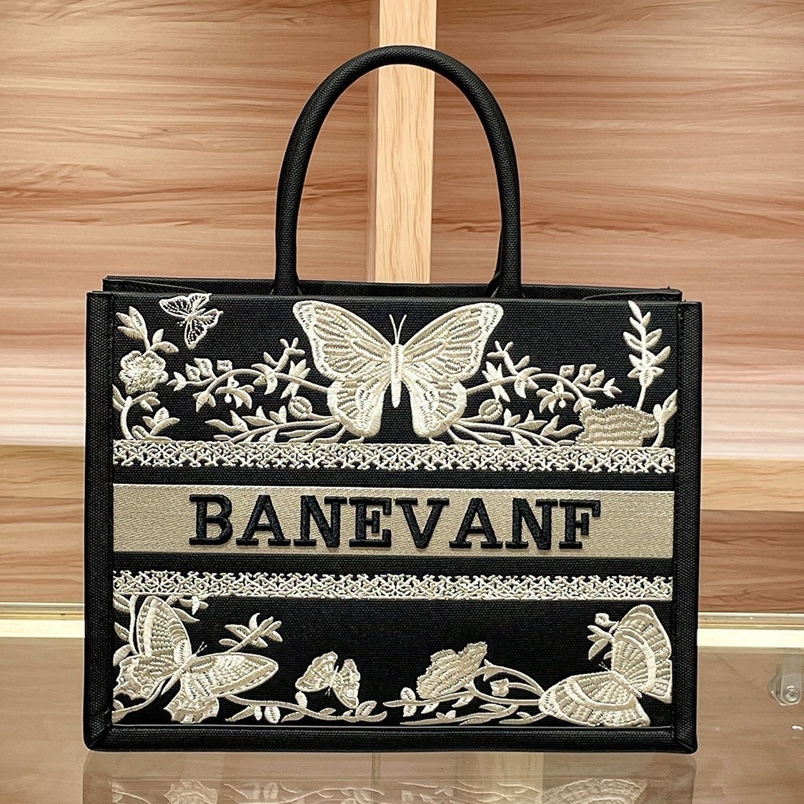 Embroidered Tote 2024 New Elegant Mom Mother's Day Gift Shoulder Bag Diagonal Cross Handbag