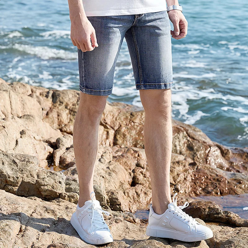 2025 Summer Mid Waist Jeans Shorts For Men Fashion Knee Lenght Denim Short Stretch Straight Cotton Mens Big Size 40 250120