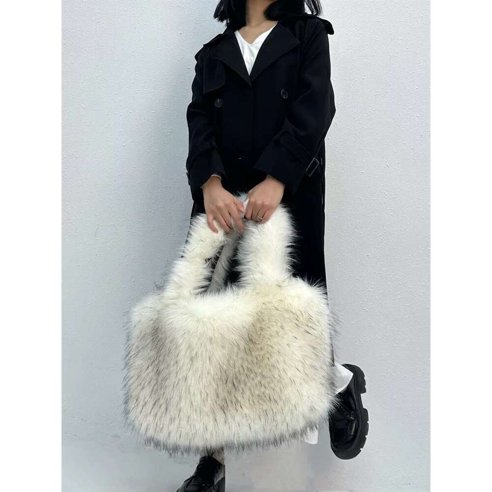 Fashion Large Tote Faux Fur Women Handbags Designer Lady Hand Bags Fluffy Soft Plush Shopper Bag Warm Winter Sac 2022