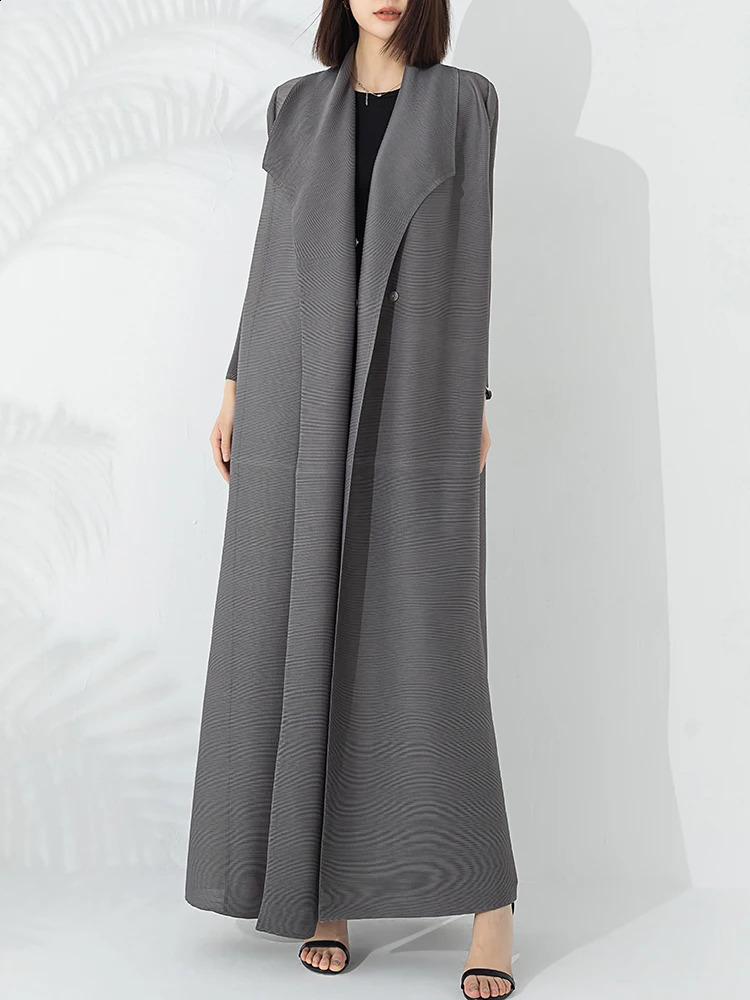 LANMREM Pleated Trench Coat Women Lapel Open Stitch Full Sleeve Loose Buttons Loose Style 2025 Belt Windbreaker 17G6526 250118