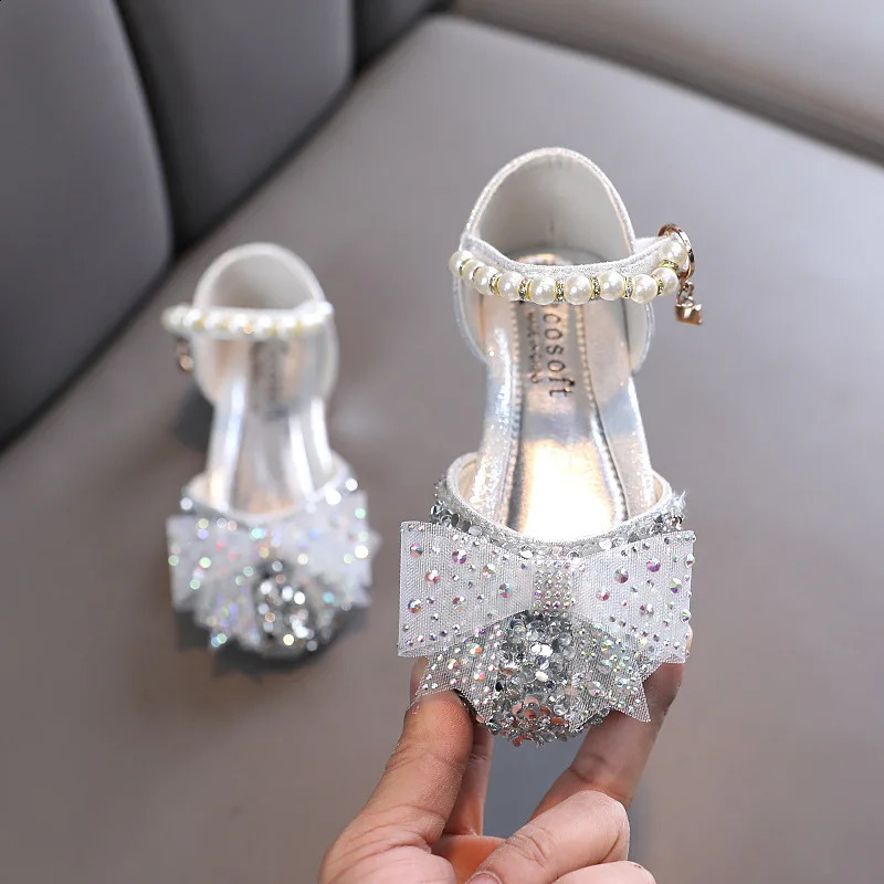 Summer Princess Girls Sandals Sequins Rhinestone Bow Girls Shoes Baby Perform Prewalker Leather Casual Shoes 250118