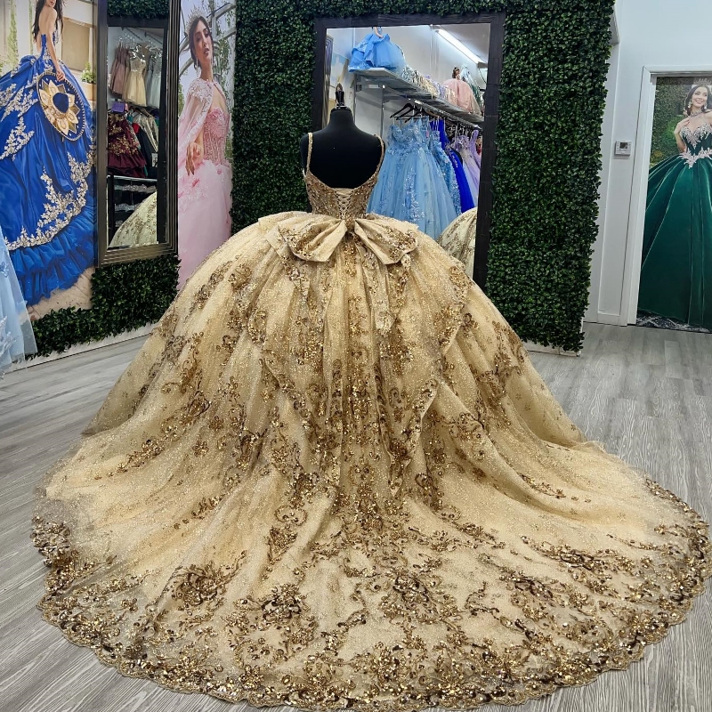 Champagne Quinceanera Dresses Ball Gown Spaghetti Strap Appliques Lace Beading Crystal Tull Birthday Party Sweet 16 Dres Vestidos 15 anos