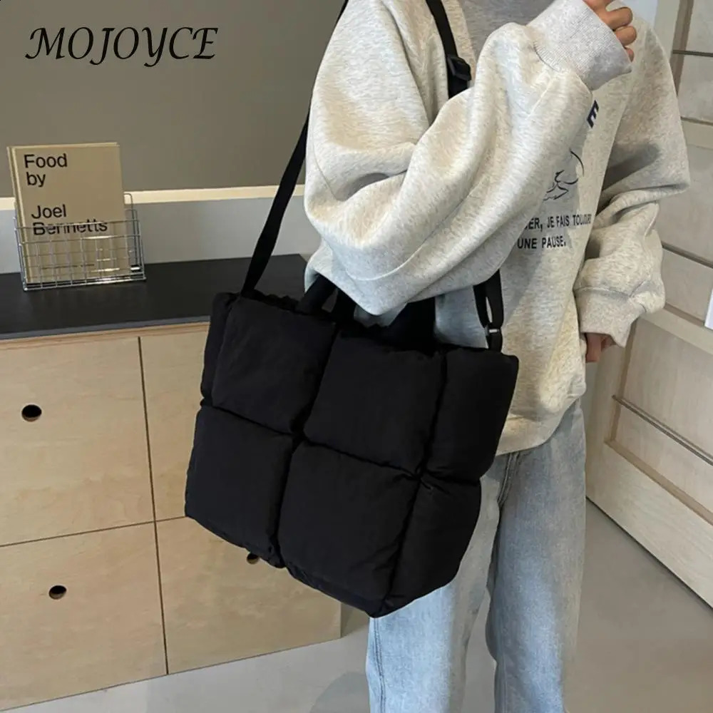 Women Puffer Shoulder Bag Large Capacity Puffer Satchel Bags Solid Color Fashion Messenger Bags Adjustable Strap Padded Handbags 250120