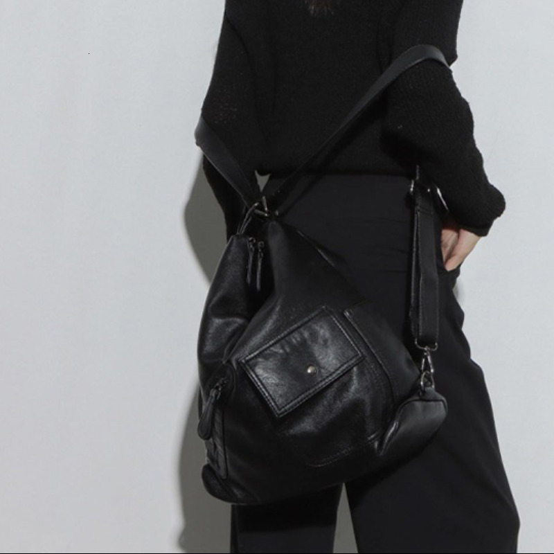 Original Brand Korean Japan Black Bag Large Capacit Multi-Pocket Soft Leather Lady Backpack Zone Retro Function Shoulder Totebag