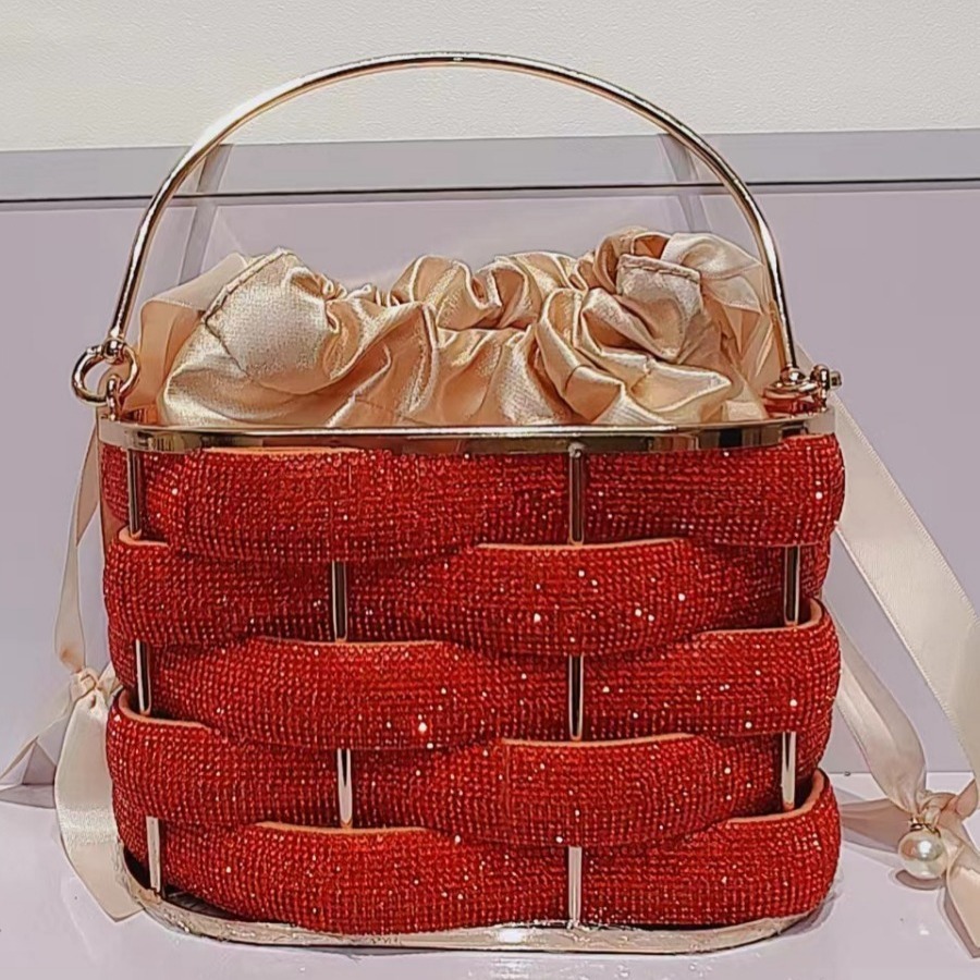 New Product Niche Design: Celebrity Dinner With Sparkling Rhinestone Stripes Wrapped Around Hand-Held Crossbody Women's Bag