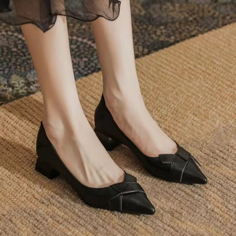 Ladies Pumps With Bow Women's Shoes Square Heels White Leather Casual Footwear Quick Delivery Stylish High Quality Young