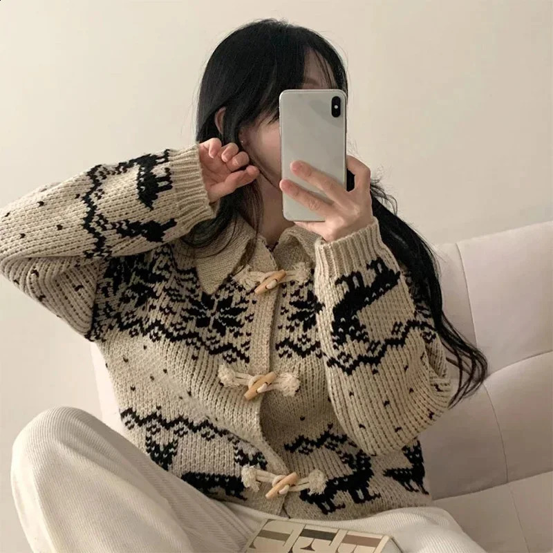 Spring Womens Knitted Top Artistic Vintage Nordic Style Horn Button Snowflake Sweater CrossBorder European And American 250114