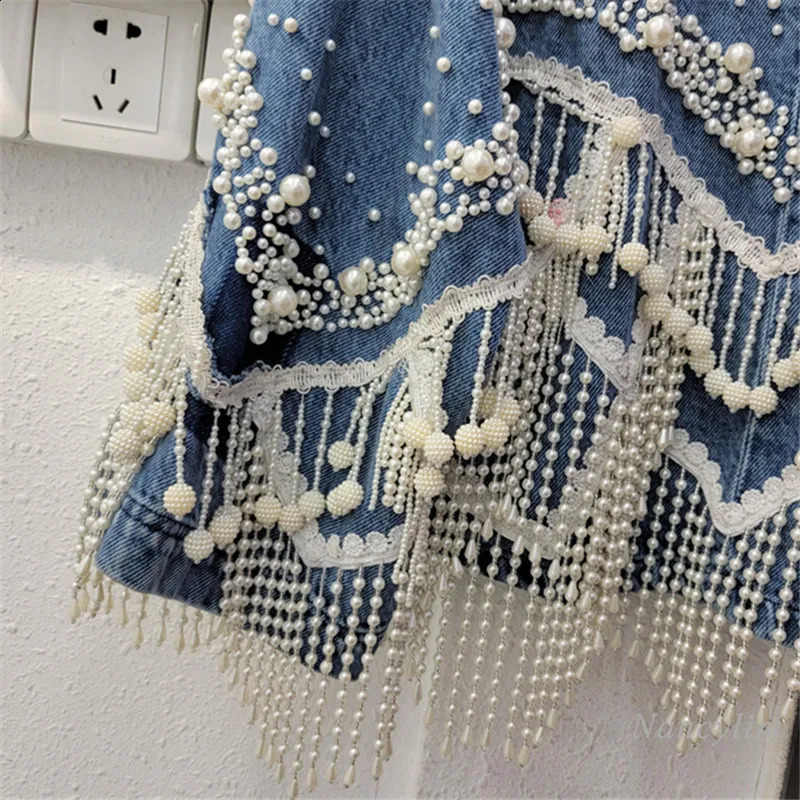 Woman Pearls Beaded Tassels Denim Jacket Pearls Fringed Holes Jeans Coat Beading Cow Streetwear Tuin Down Collar Tops 250121