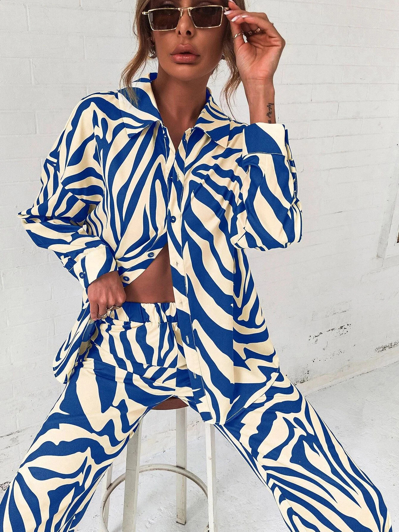 Cross border Edition Street Trendy Print Trouser Set Long Sleeve Full Screen Print Off Shoulder Shirt Set 250118