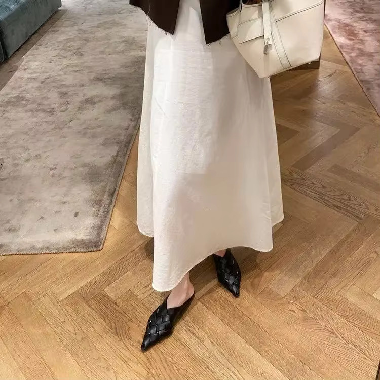 Hand Woven Flat Heels Summer 2024 New Outside Closed Slippers Pointed Toe Mules Women Black Beach Shoes