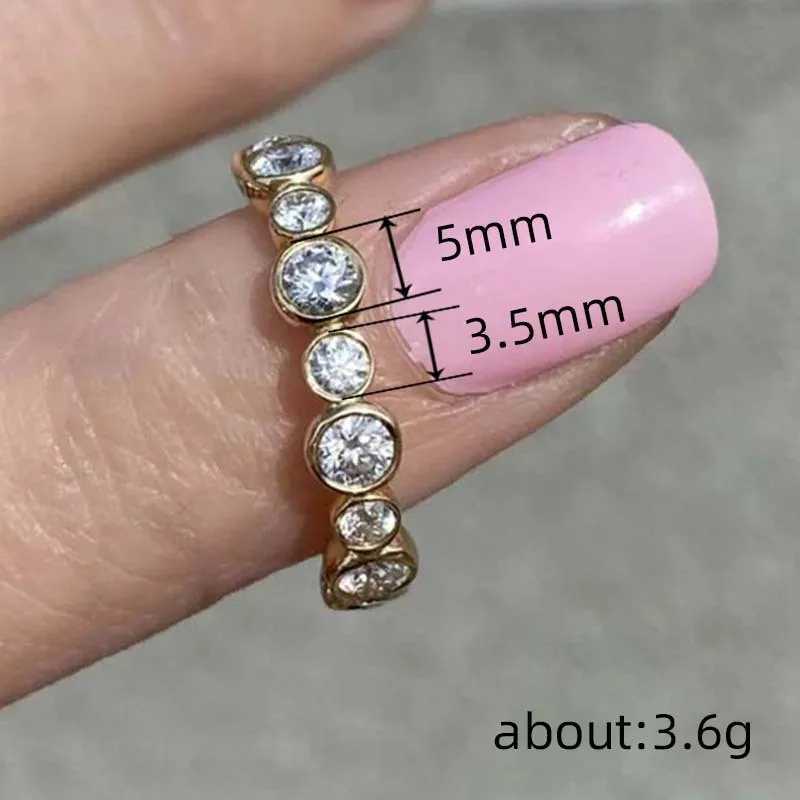 Trendy Round Cubic Moissanite diamondia Ring for Women Silver Color/Gold Color Statement Female Accessories Daily Wear Luxury Jewelry
