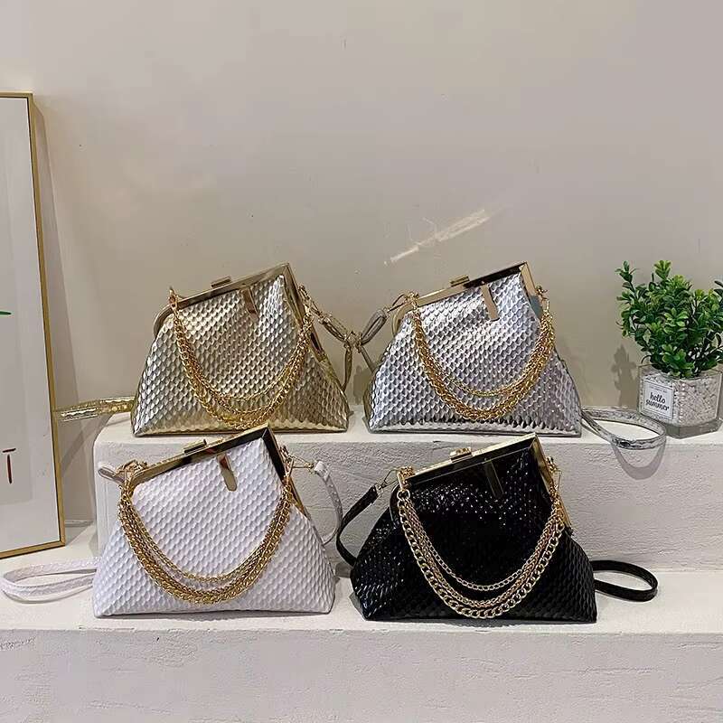 Evening Retro European And American Style Distinctive Woven Shaped Clip Bag With Dot Pattern Irregular Women's Chain Crossbo