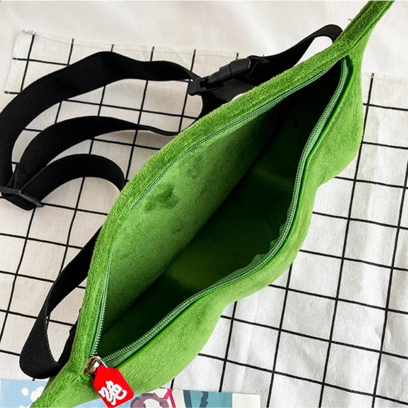 Personality Creative Edamame Shape Ladies Messenger Bag Plush Pea Shoulder Bag Fun and Funny Chest Bag Bolsa De Mensajero 250113