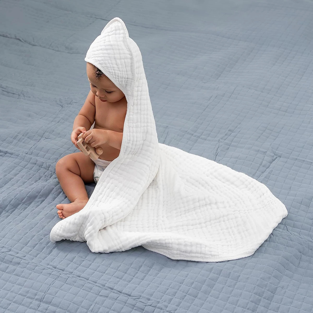 1 Pack Pure White Baby Hooded Towels for Babies and Toddlers Muslin Baby Bath Towel Soft and Absorbency for Boys and Girls 250114