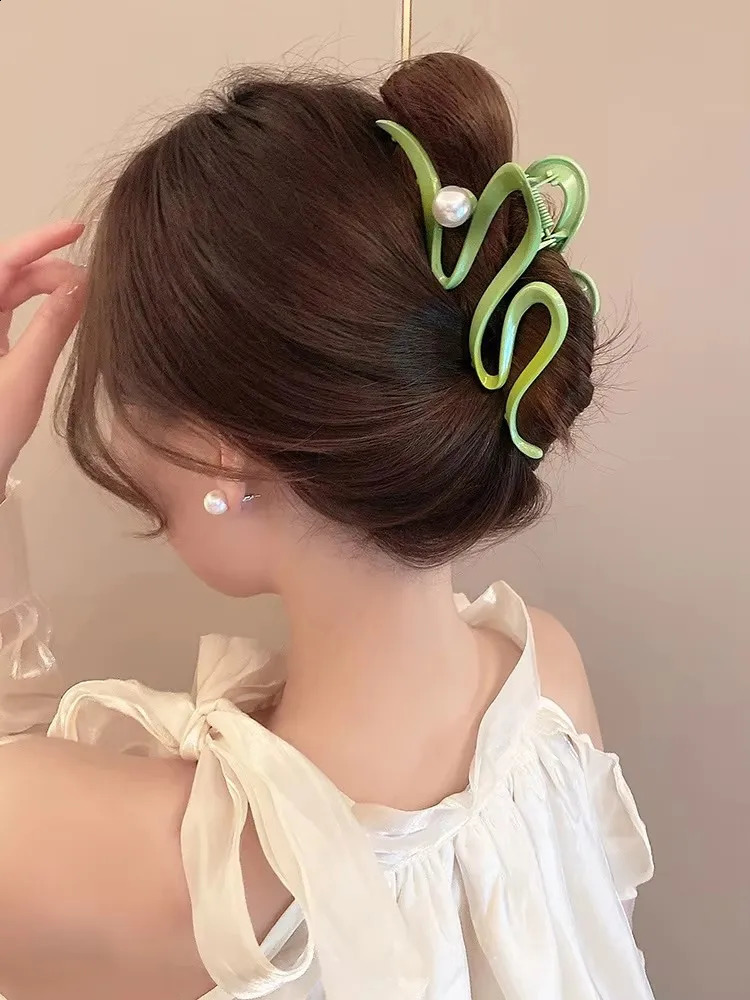 Candy Color Wave Line Alloy Y2k Simple Hair Clip Claw For Women Trendy Large Crab Catches Clamp Headwear Accessories 250120
