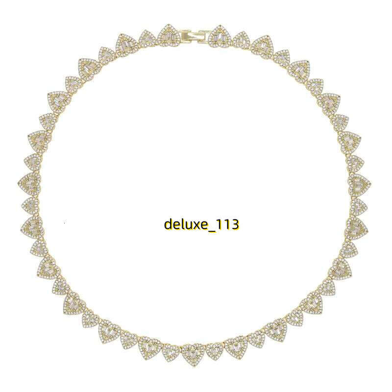 2025 High Quality Bg Cz Heart Necklace Big Small Hearts Interspersed Full Iced Out Moissanite Inlay urious Choker Hip Hop Jewelry