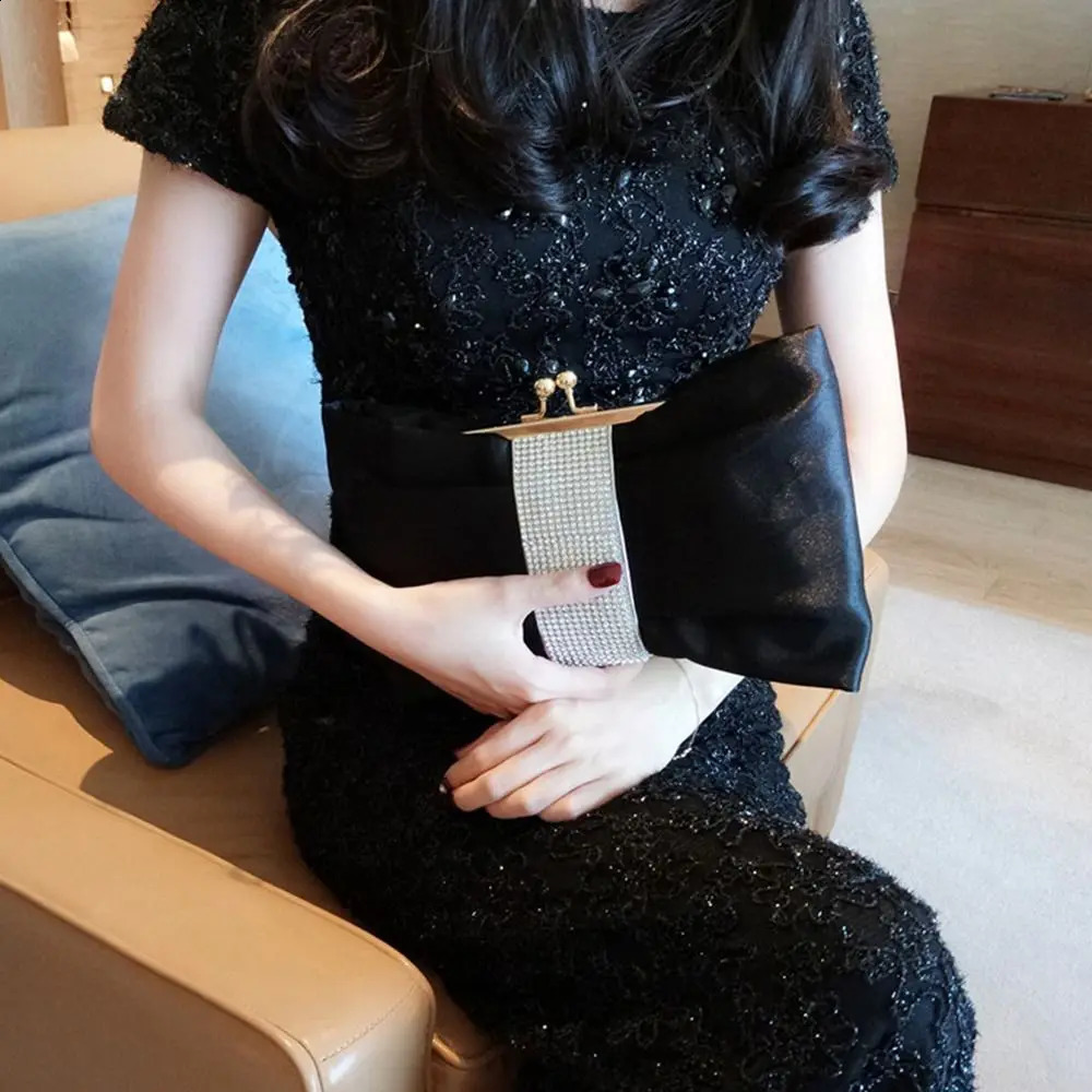 Chain Rhinestone Bow Handbag Diagonal Shoulder Bags Evening Party Purse Wedding Clutch Bag 250122