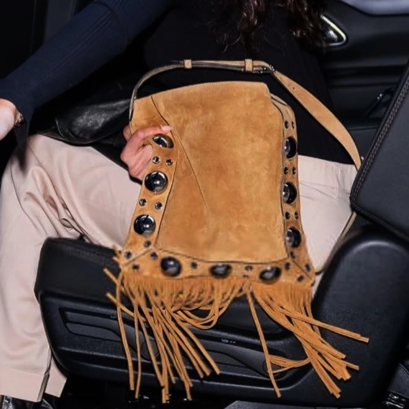 Retro artificial suede messenger bag for womens er handbag wallet rivet decoration tassel small armpit shoulder 250109