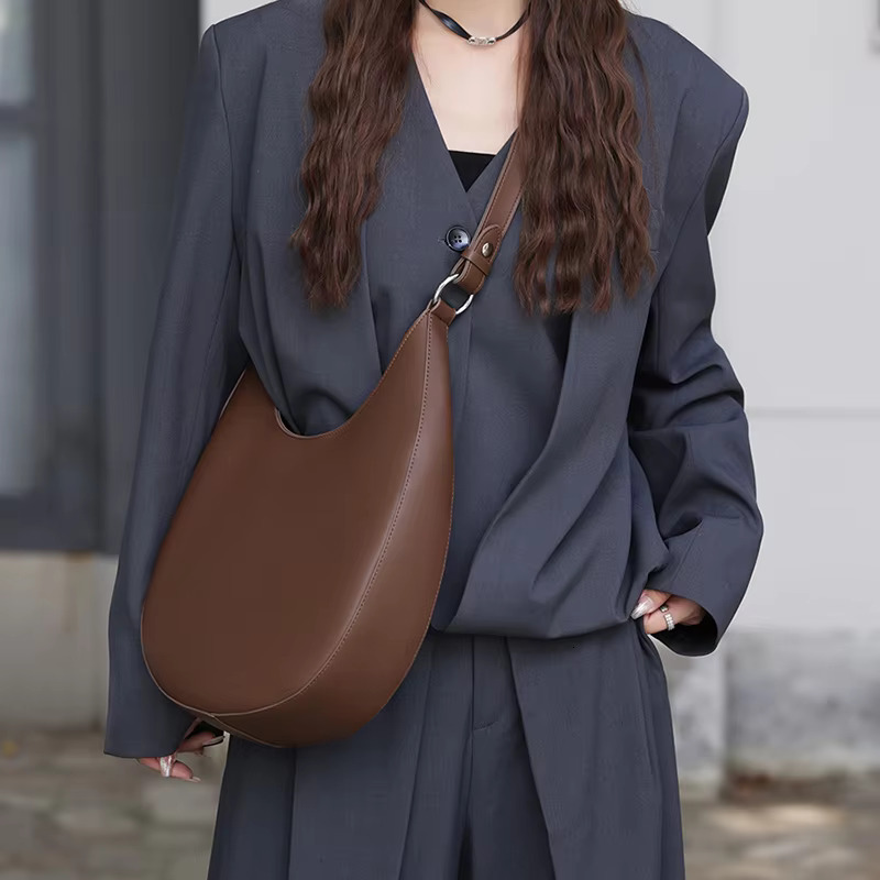 Toptrends Genuine Leather Large Crescent Underarm Shoulder Bags For Women Designer Crossbody Hobo Tote Ladies Handbags