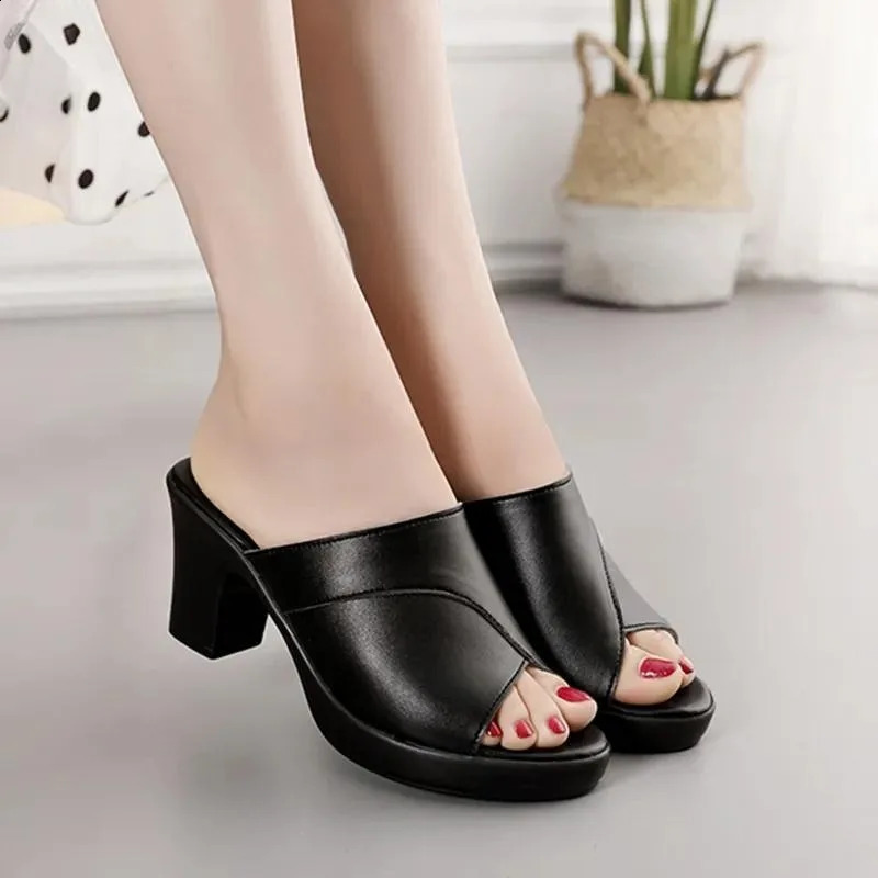 Women Summer High-heeled Waterproof Platform Sandals Female Thick-heeled Slippers Bright Leather Solid Color Casual Shoes 250113