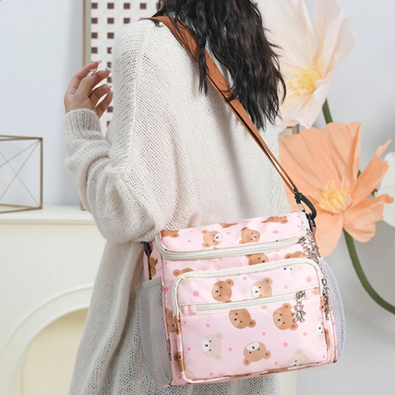 Spacious Mother Bag for Baby Essential Multifunction Baby Gear Organizes Bag Essential Baby Travel Bag Easy Access Storage 250118