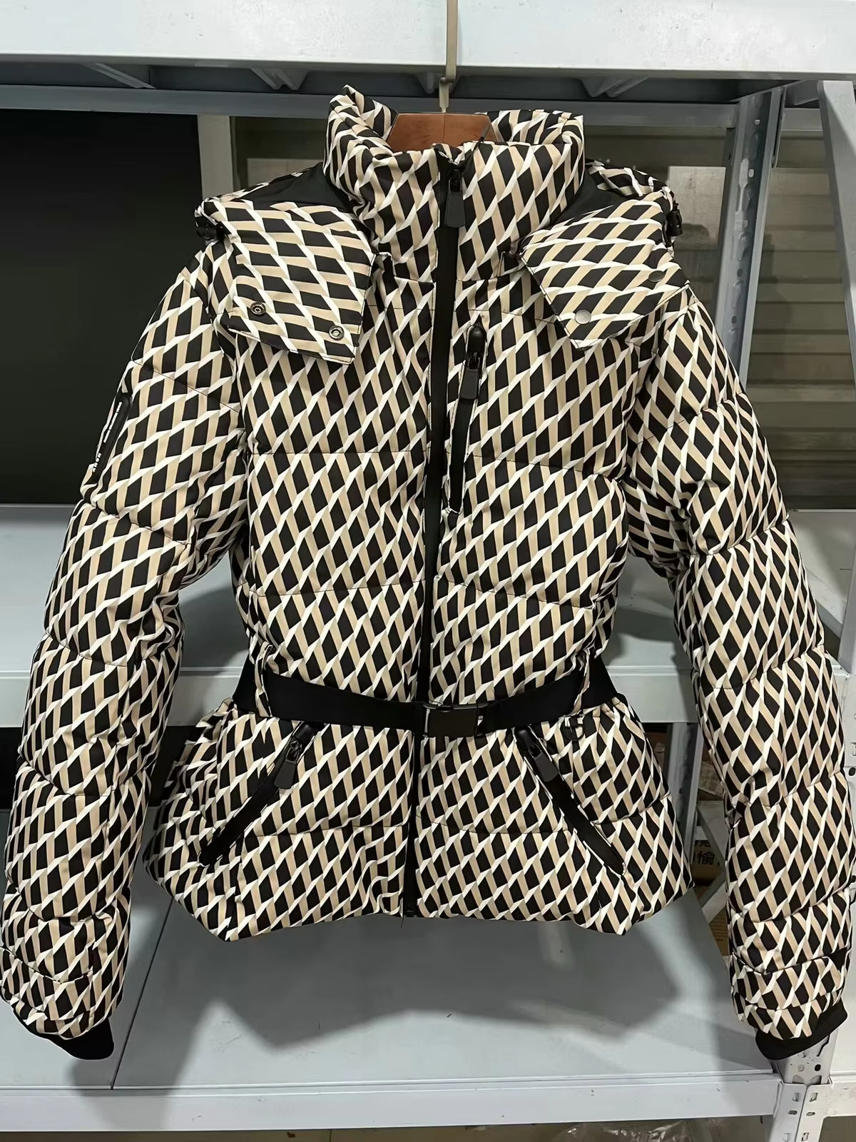 Women's Fashion Winter Hooded High Waist Padded Sport Coats With Belt Female Elegant Thick Warm Pockets Windproof Skiing Jackets