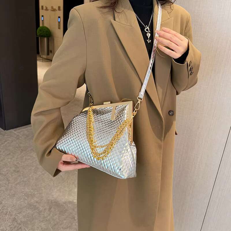 Evening Retro European And American Style Distinctive Woven Shaped Clip Bag With Dot Pattern Irregular Women's Chain Crossbo