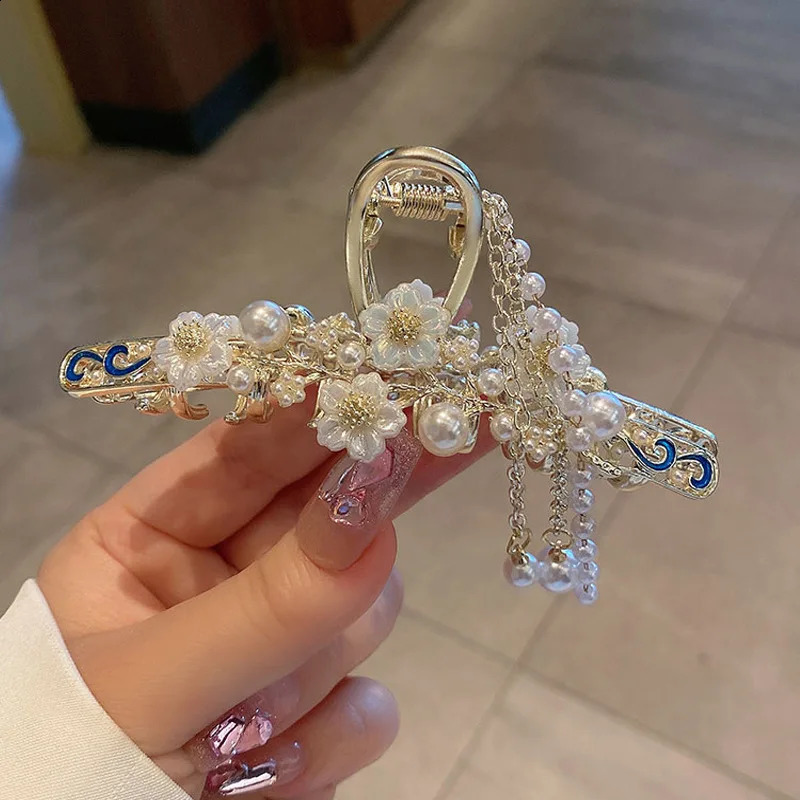 Girl Elegant Flower Handmade hair clip pearl Tassel Ponytail Clip Fashion Head HAIR ACCESSORI FOR WOMAN Ornament Heawear 250120
