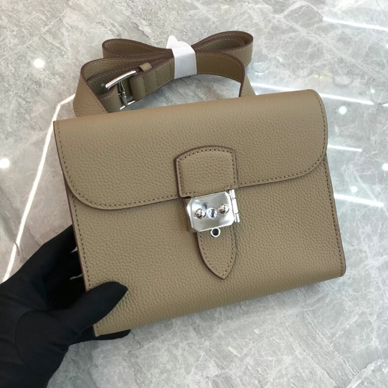 Bag 2025 New Messenger Fashionable Casual One Shoulder Diagonal Straddle Handheld Lock Buckle Small Square Litchi Pattern Head Layer Cowhide Bag
