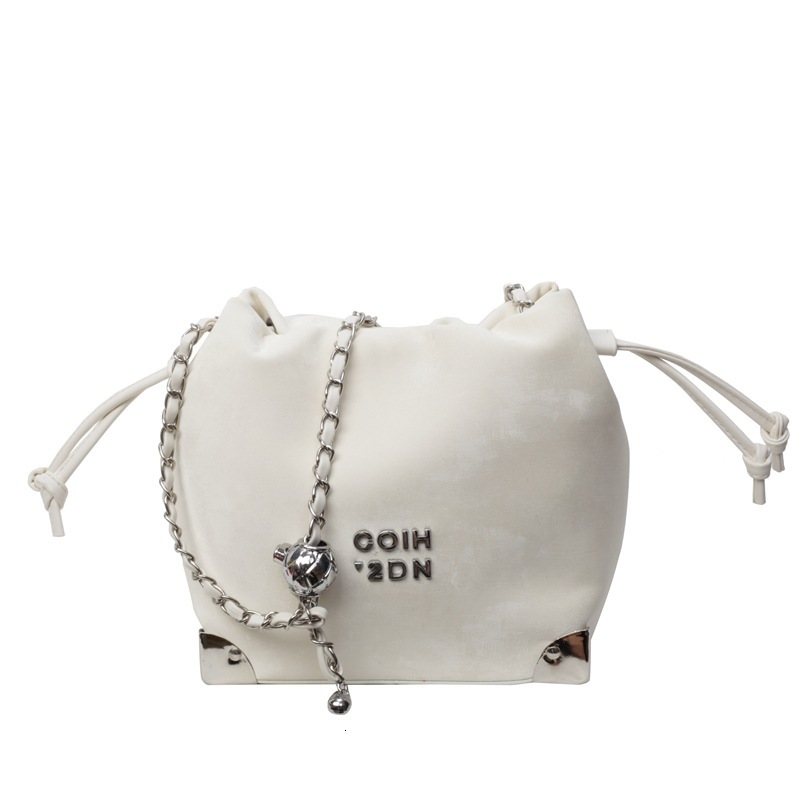Bag Version Niche Chain Bucket Fashionable Crossbody 2024 New Popular Commuting Shoulder Bag