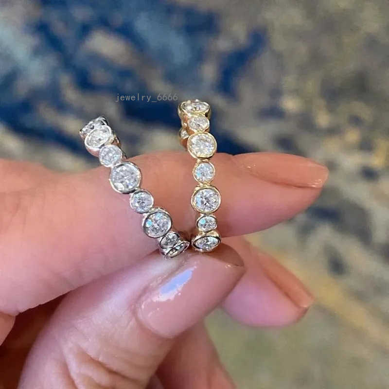 Trendy Round Cubic Moissanite diamondia Ring for Women Silver Color/Gold Color Statement Female Accessories Daily Wear Luxury Jewelry