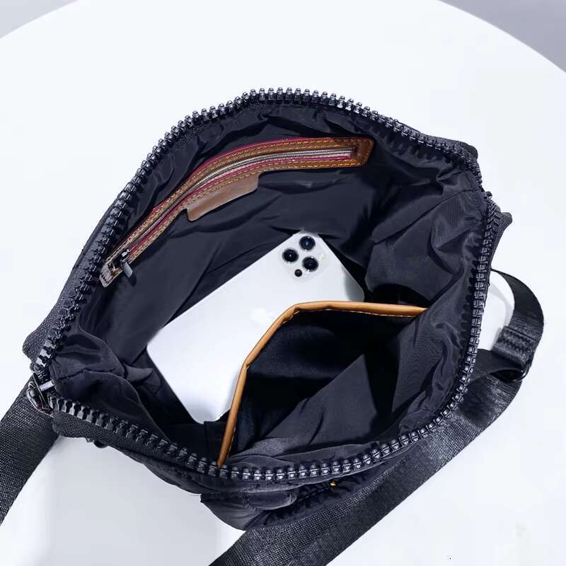 Casual Oxford Cloth Bags For Women Designer Handbag Purse 2024 New In Embroidered Rhombus Wide Straps Top Handle Shoulder