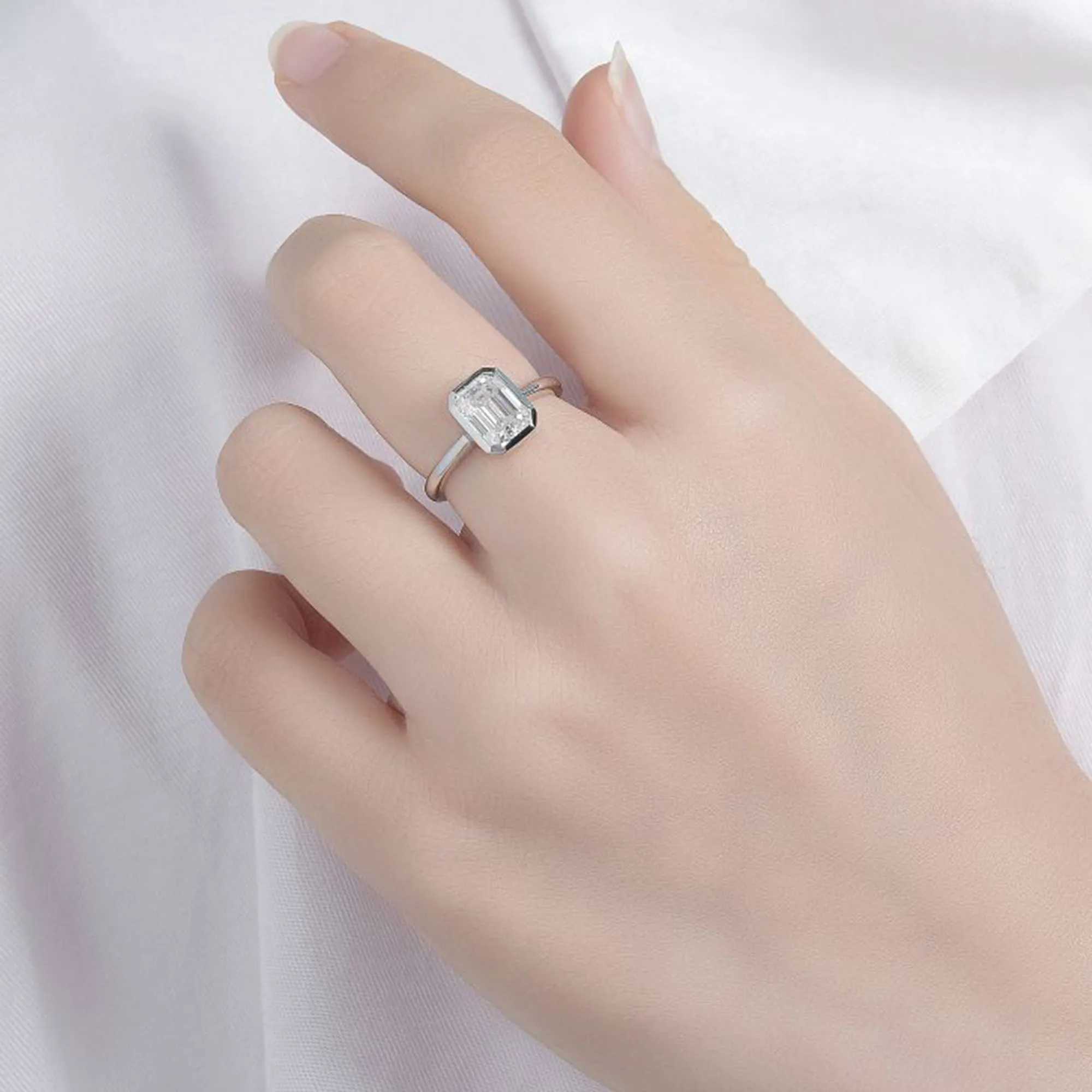 925 Silver Gold 1ct 2ct 3ct 5ct Emerald Cut Moissanite Bezel Setting Engagement Ring for Women Wedding Ring Party Jewelry