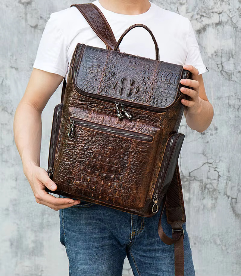 2023 New Fashion Crocodile Leather Men's Bagpack Casual Fashionable Cowhide Travel Backpack For Man Real Cow Skin