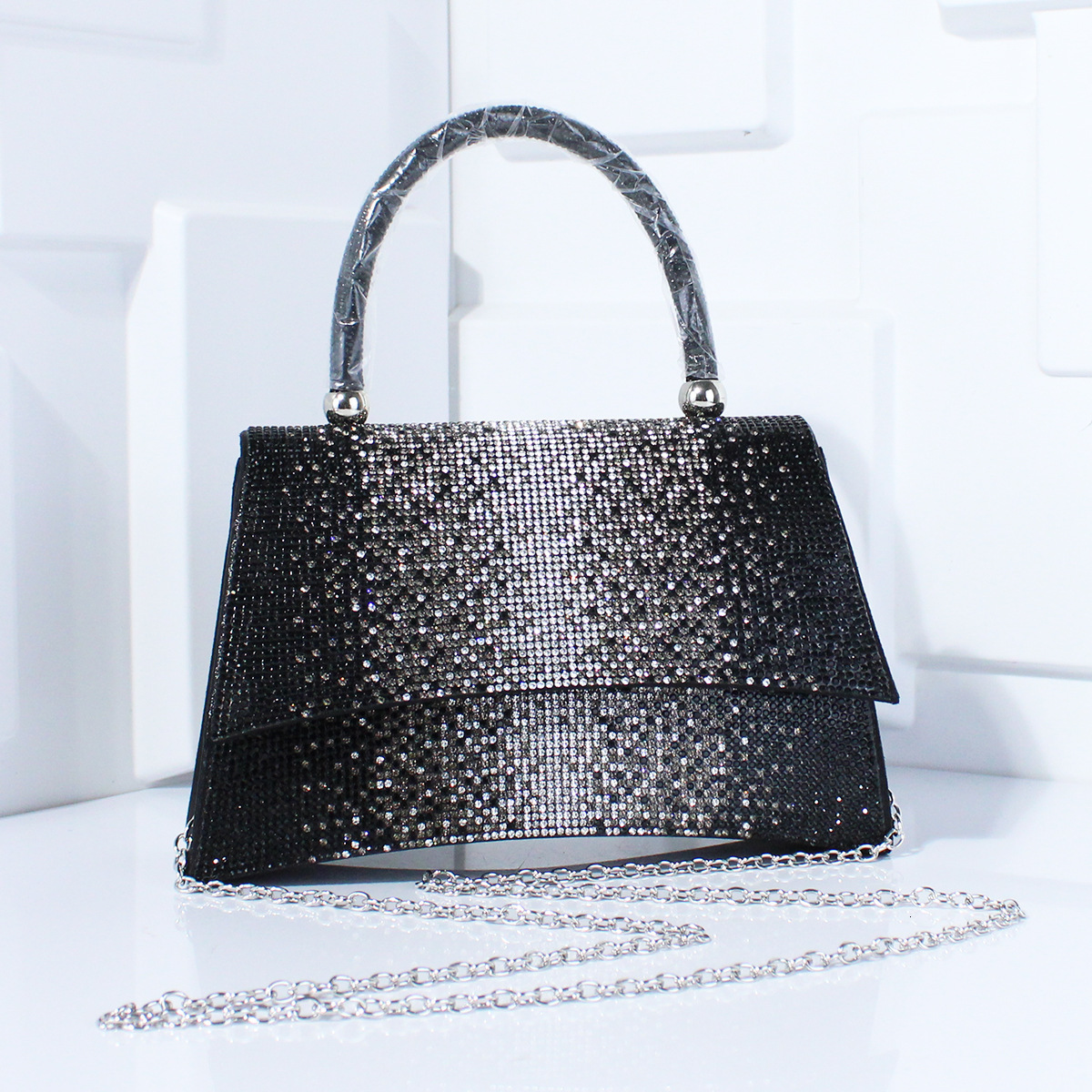 New Bag Exquisite Rhinestone Gradient Chain Women's Evening Banquet Bag