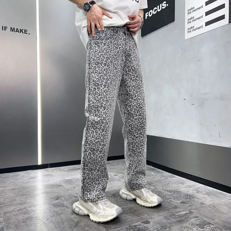Leopard Print Jeans Mens High-End Trend Fashion Street Personality Party Casual Loose Straight-Leg Wide-Leg Pants 250120