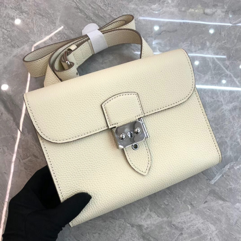 Bag 2025 New Messenger Fashionable Casual One Shoulder Diagonal Straddle Handheld Lock Buckle Small Square Litchi Pattern Head Layer Cowhide Bag