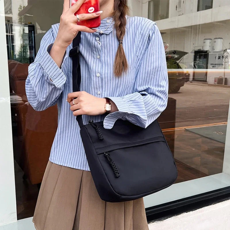 Casual Tote Commuting Tote Bag Casual and Simple Nylon Shoulder Bag Japanese Trendy Student Crossbody Bag 250121