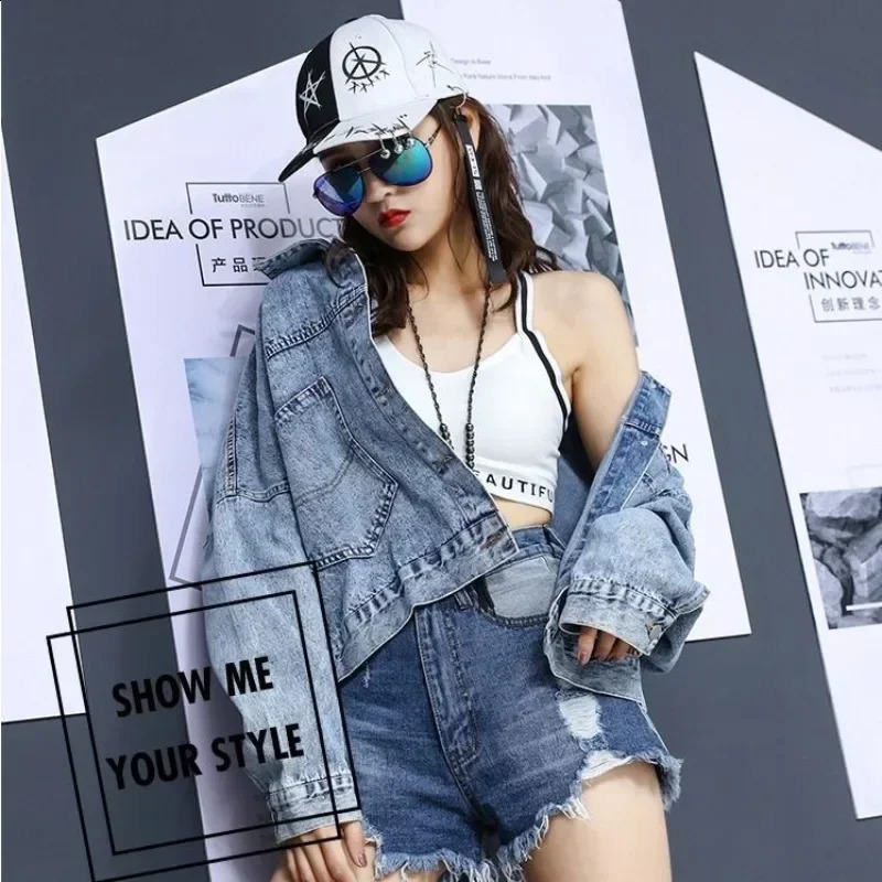 Female Jeans Coats With Rhinestones Small Crop Embroidered Womens Denim Jackets Short Sequin Diamonds Outerwears Y2k Clothes 250116