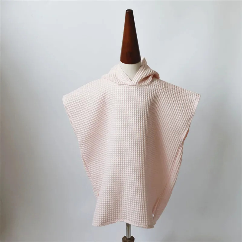 Baby Bath Towel Cotton Waffle Hooded Towel Boys Girls Beach Towel Baby Cape Blanket Childrens Bathrobe Infant Babys Stuff 250114