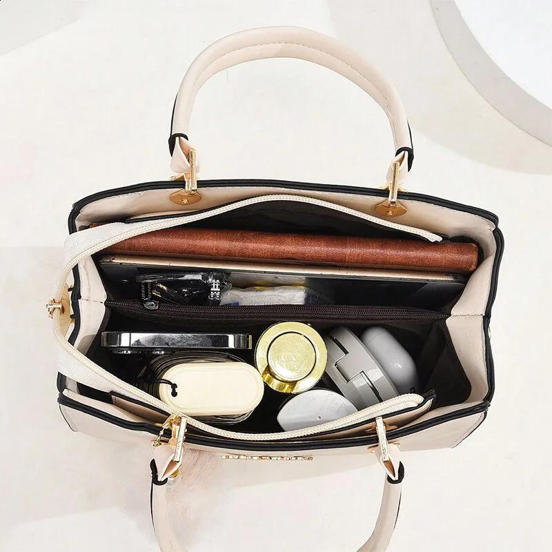 1 diagonal cross shoulder bag large capacity light womens handbag fashionable face value ten font 250122